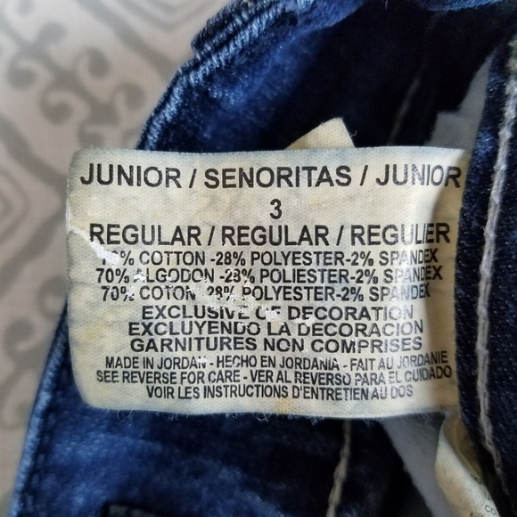 Grane Low Rise Curvy Skinny Jeans - Picture 7 of 7